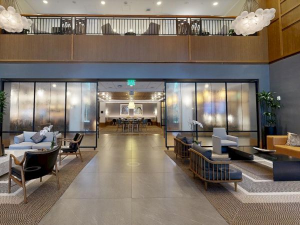Lobby lounge